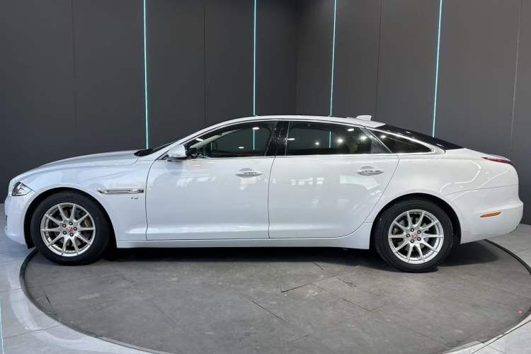 Used Jaguar XJ 2016 XJL 3.0 SC Two-Wheel-Drive Elegant Business Edition
