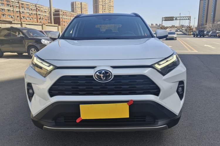 Used Toyota RAV4 2023 2.0L CVT Two-Wheel Drive Fashion Plus Edition Exterior 1