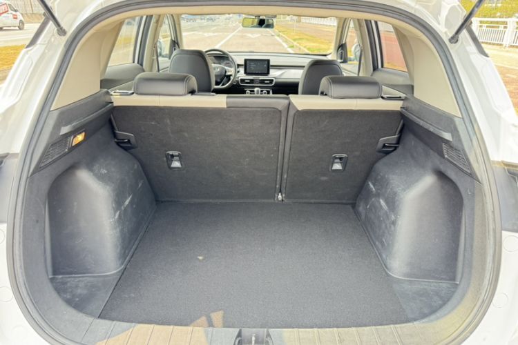 Used Geely Auto Coolray 2020 PRO 240T DCT Hunter
