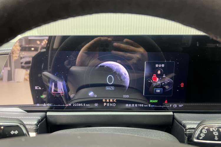 Used Lincoln Corsair 2024 1.5T Two-Wheel Drive Deluxe Hybrid Version Odometer Close Up