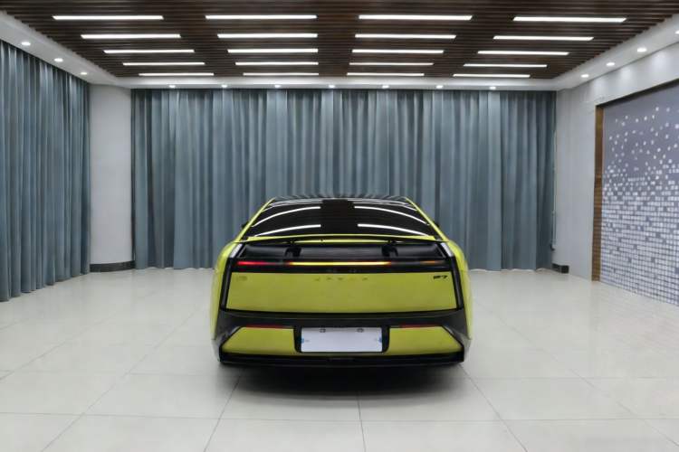 Used XPeng P7 2025 Model—702 Long Range Ultra Exterior 8