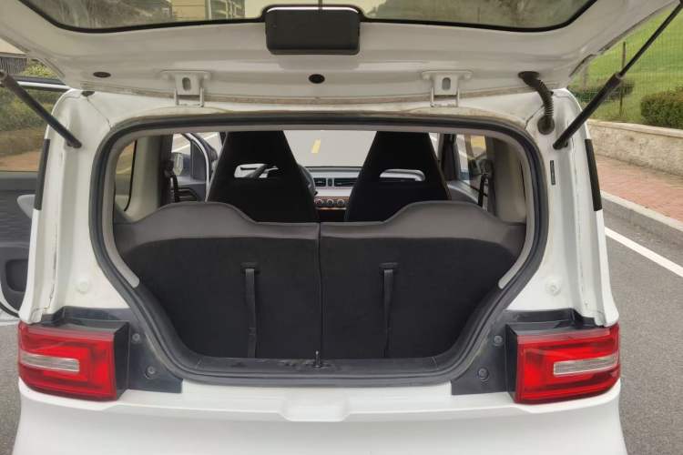 Used Wuling Hongguang MINIEV 2020 Freedom Version Lithium Iron Phosphate Exterior 8