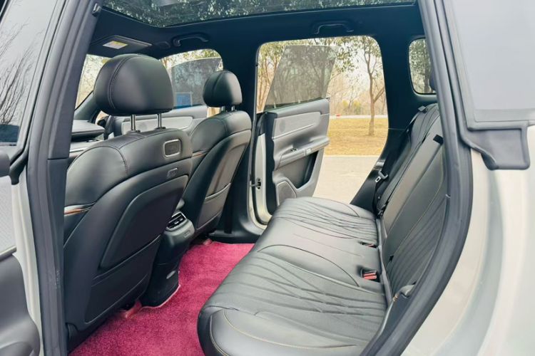 Used CHANGAN NEVO Q07 2025 215 Flagship PLUS Exterior 1