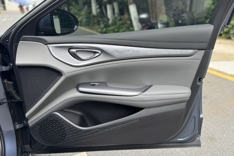 Used BYD Seal 2024 HONOR Edition DM-i 1.5L 121km Luxury Model Interior 5