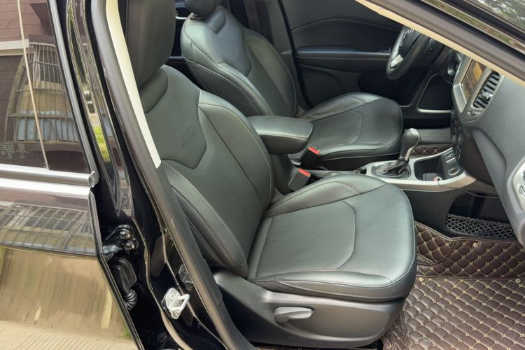 Used Jeep Compass 2017 200T Automatic Family Edition Right Front Seat