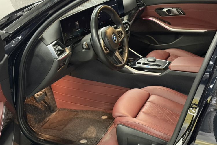 Used BMW i3 2022 eDrive 35 L
