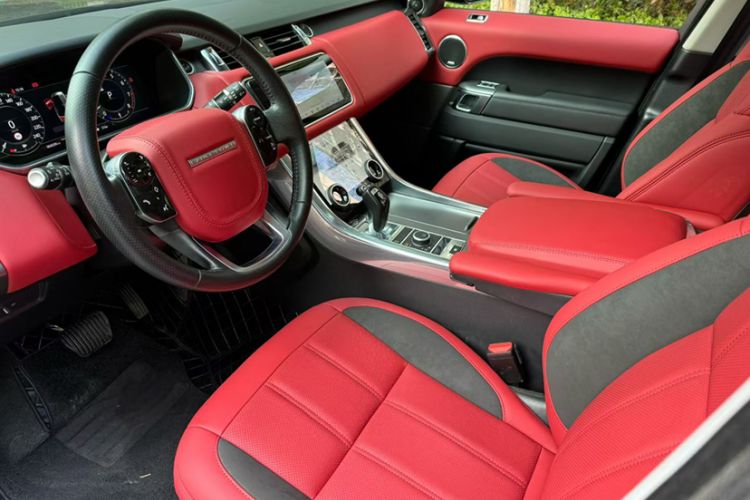 Used Land Rover Range Sport 2022 3.0 L6 SE Interior 2