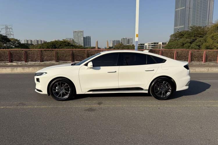 Used Ford Mondeo 2025 2.0T EcoBoost Luxury Version