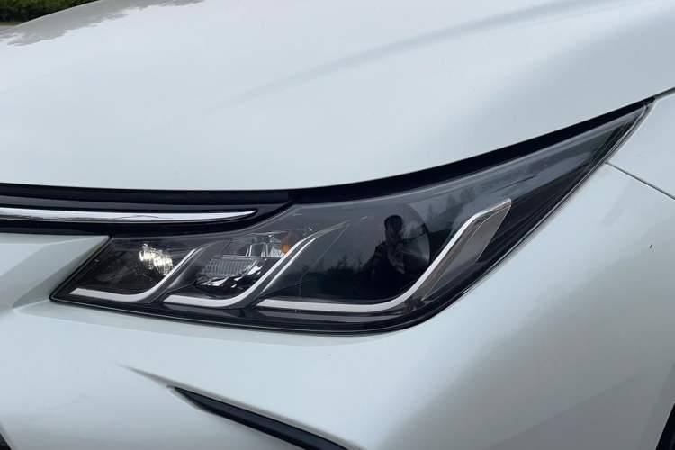 Used Toyota Corolla 2019 Dual-Engine 1.8L E-CVT GL-i Elite Edition Left Front Headlight