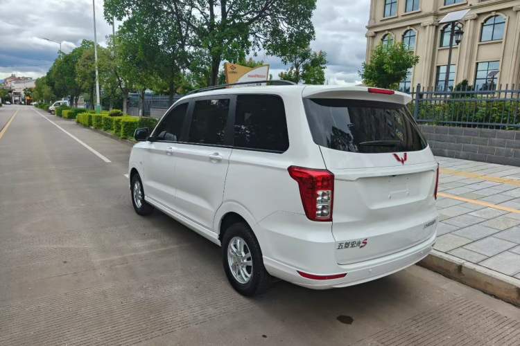 Used Wuling Hongguang 2019 1.5L S Comfort Edition China VI LAR