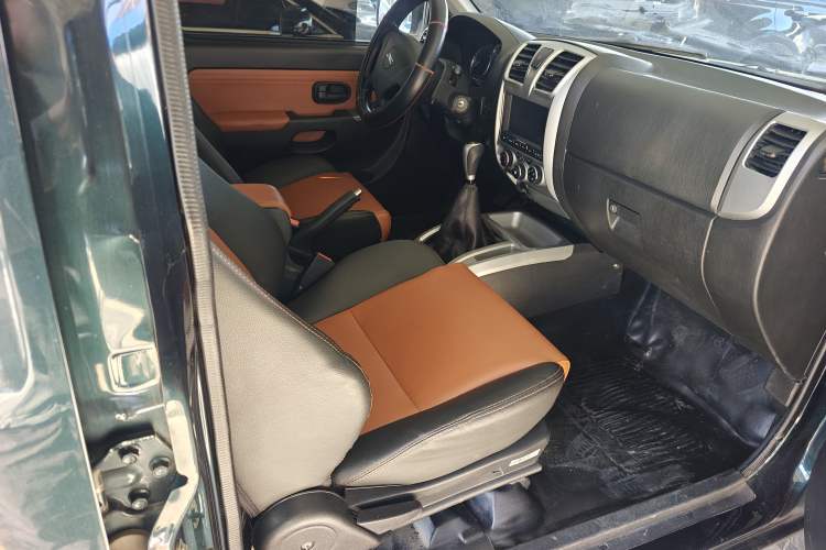 Used JMC Baodian 2018 2.9T New Value-Packed Two-Wheel-Drive Diesel Comfort Version with Extended Cargo Bed – JX4D30B5L
