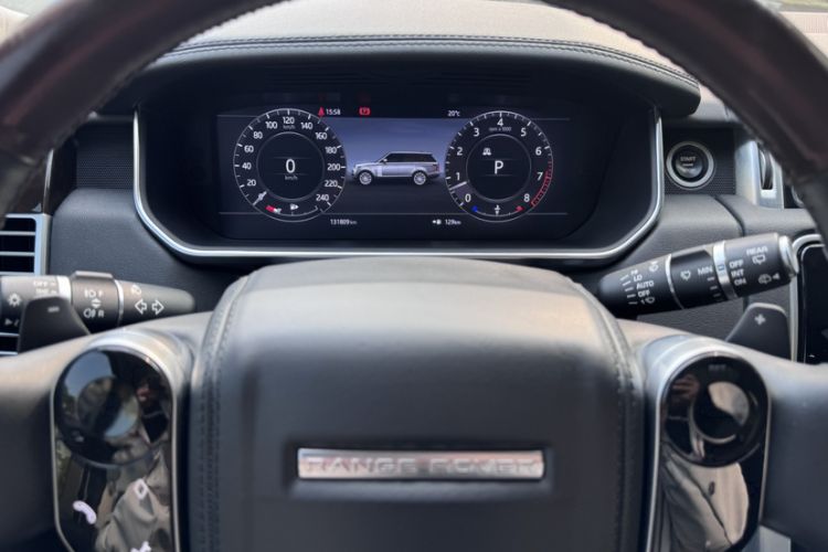 Used Land Rover Range 2021 3.0 L6 Grand Edition Odometer Close Up