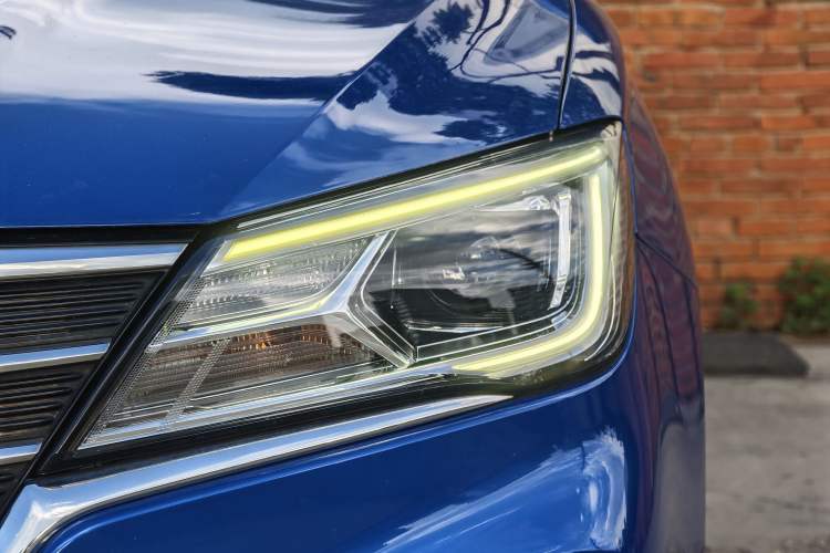 Used Roewe i5 2019 1.5L Manual 4G Connect Leehao Flagship Edition
