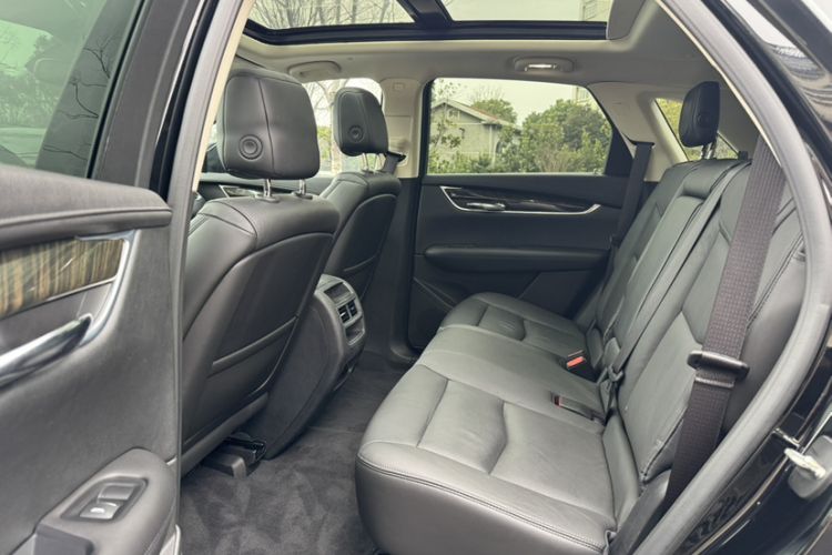 Used Cadillac XT5 2016 25T Luxury Model