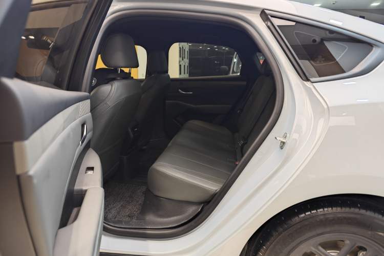 Used BYD Qin PLUS 2025 DM-i Smart Drive 55KM Leading Model Interior 9