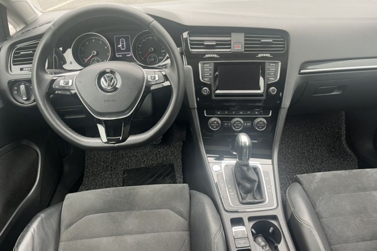 Used Volkswagen Golf 2014 1.4TSI Automatic Flagship Model
