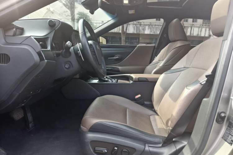 Used Lexus ES 2022 200 Excellence Edition