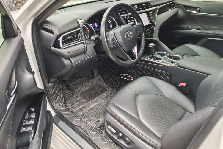 Used Toyota Camry 2018 2.0G Luxury Edition