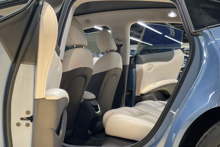 Used IM L6 2024 Max Standard Edition Interior 9