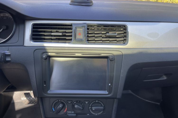 Used Skoda Rapid Spaceback 2019 Revised Version 1.5L Automatic Comfort Edition China VI Standard