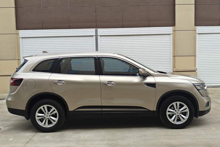 Used Renault Koleos 2017 2.0L Two-Wheel Drive Luxury Edition Exterior 7