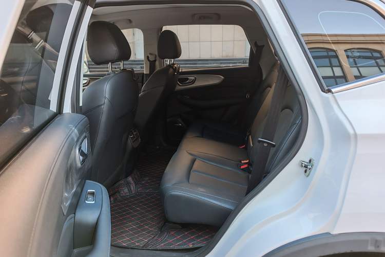 Used Roewe RX5 2022 330TGI Automatic National Style Edition Interior 2