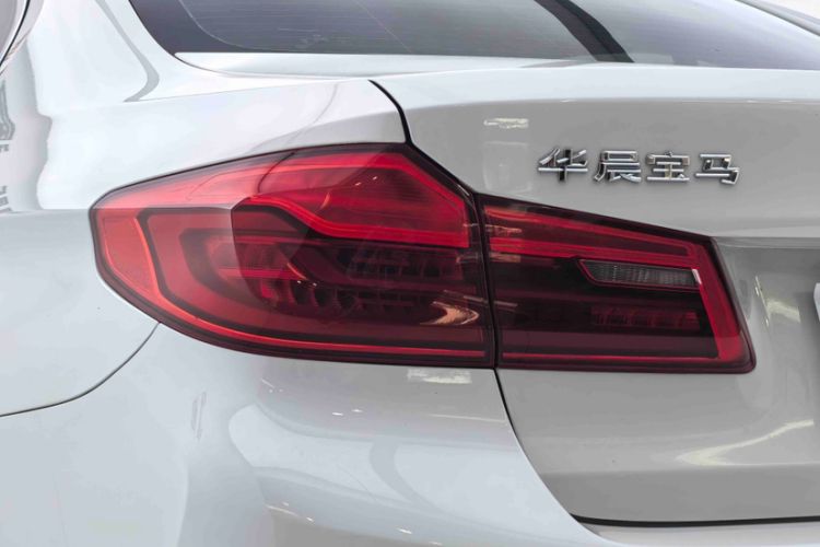 Used BMW 5 Series 2020 525Li M Sport Package Exterior 6