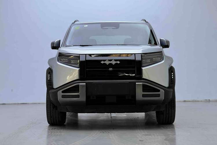 Used Formula Leopard Titanium 3 2025 501KM All-Wheel Drive Intelligent Driving Ultra Version