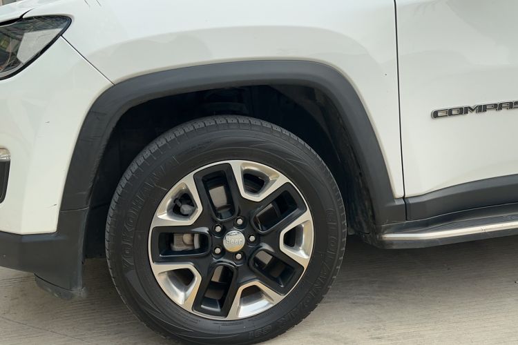 Used Jeep Compass 2017 200T Automatic Family Edition
