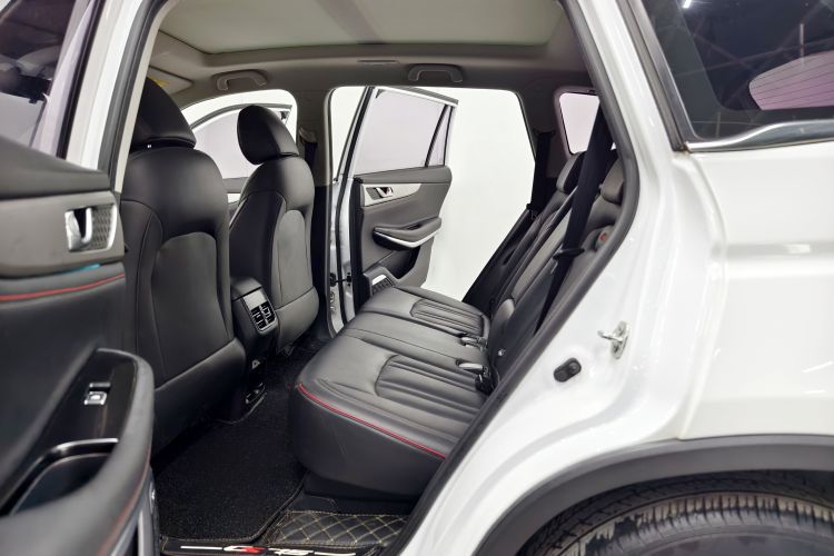 Used CHANGAN CS75 2018 280T Automatic Smart Edition China V-standard Interior 9