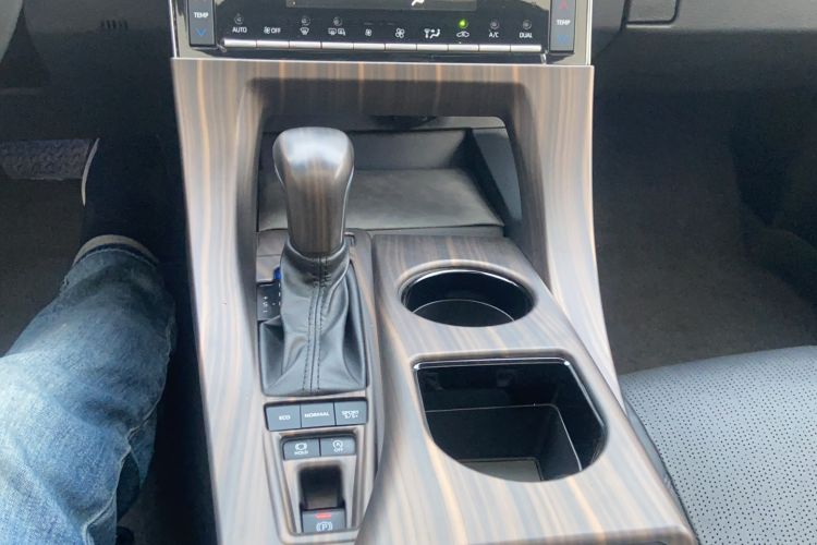 Used Toyota Avalon 2021 2.5L Luxury Edition
