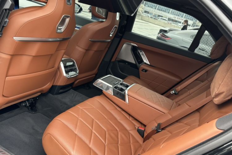 Used BMW 7 Series 2023 Restyled 740Li Luxury Edition M Sport Package