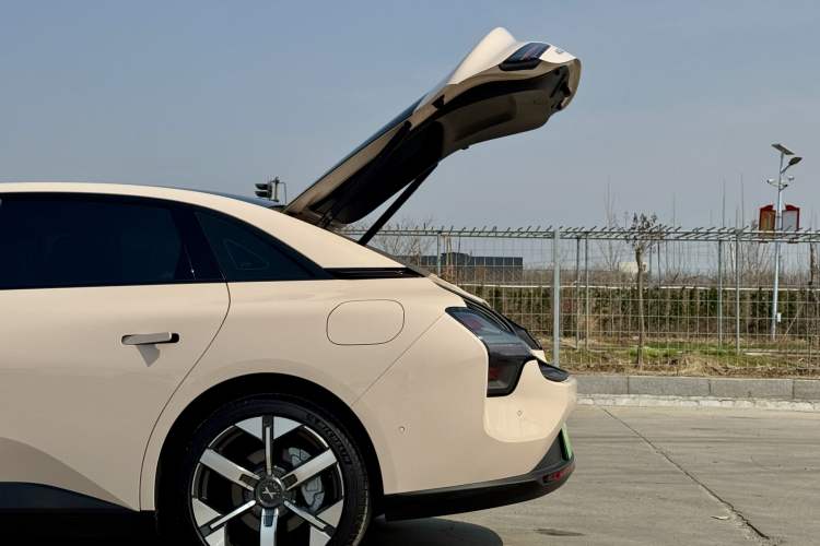 Used XPeng MONA M03 2024 620 with Ultra-Long Range