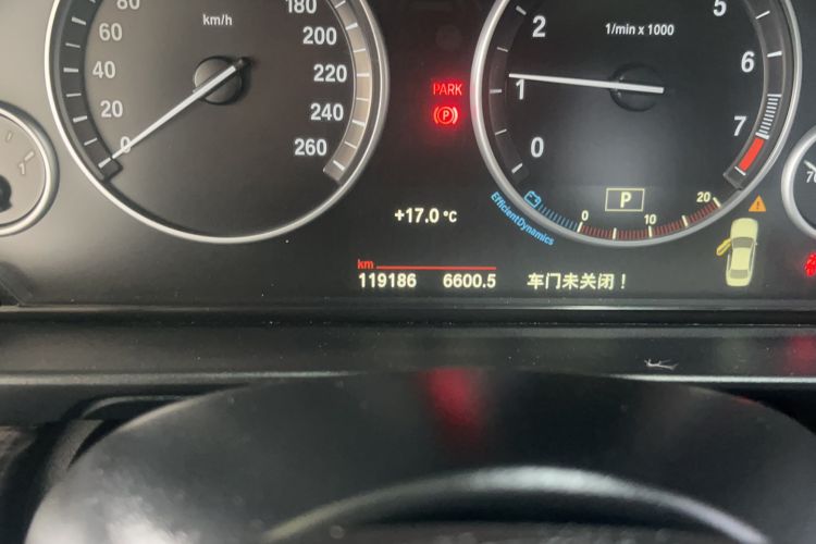 Used BMW 5 Series 2014 525Li Luxury Design Package
