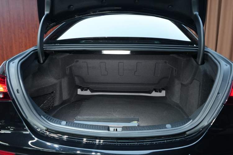 Used Mercedes-Benz E-Class 2021 Facelift E 260 L Sport Edition