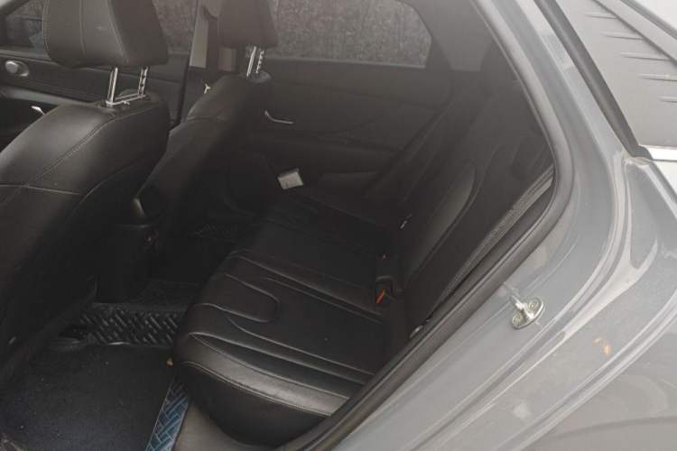 Used Hyundai Elantra 2021 1.5L CVT LUX Prestige Edition