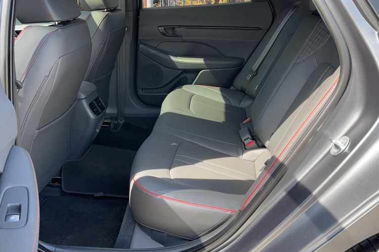 Used Hyundai Sonata 2022 380TGDi Automatic 20th Anniversary Edition Interior 2