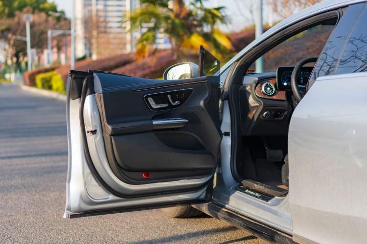 Used Mercedes-Benz EQE 2022 350 Luxury Edition