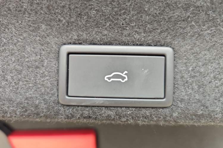 Used Volkswagen Magotan 2023 2 Million Units Commemorative Edition 330TSI DSG Luxury Version