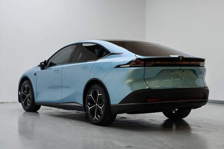 Used Deepal L07 2024 230Max Qiankun Intelligent Driving ADS SE Range-Extended Version Exterior 5