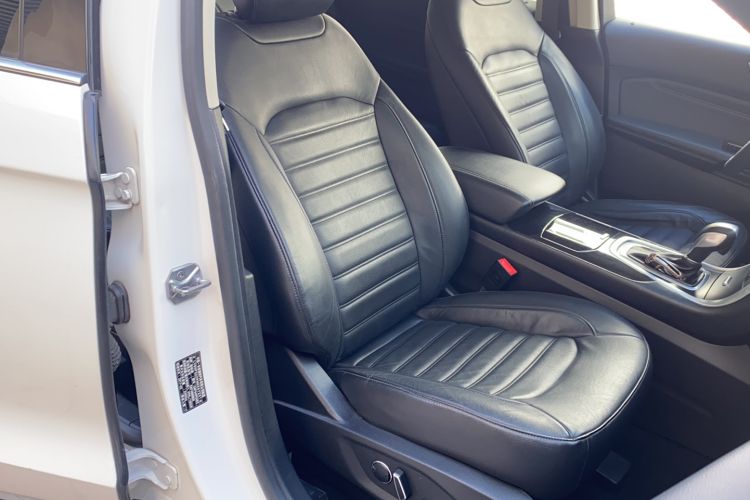 Used Ford Edge 2016 EcoBoost 245 Two-Wheel-Drive Titanium 7-Seater