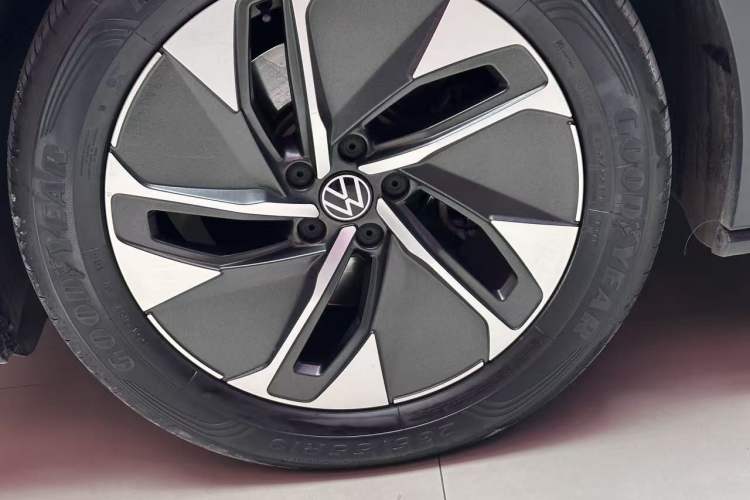 Used Volkswagen ID.4 CROZZ 2024 Pure Edition Limited Edition Exterior 4