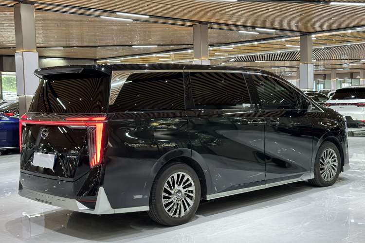 Used GAC Trumpchi M8 2023 Zongshi Series Dual-Motor Supreme Edition Exterior 4