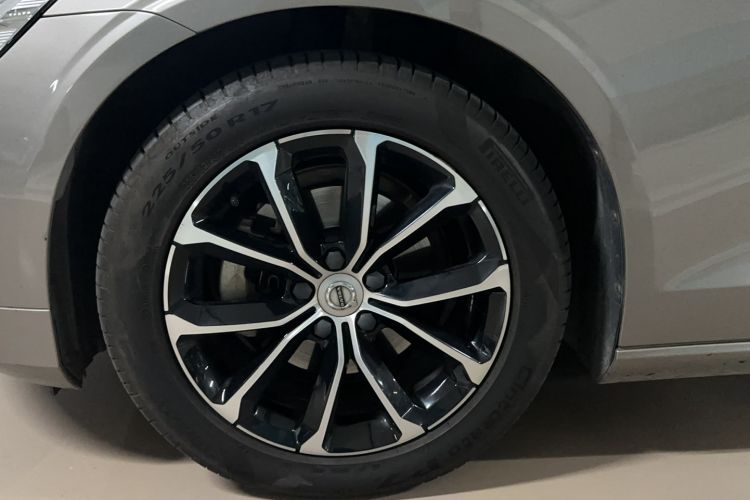 Used Volvo S60 2021 T4 Zhiyi Luxury Edition