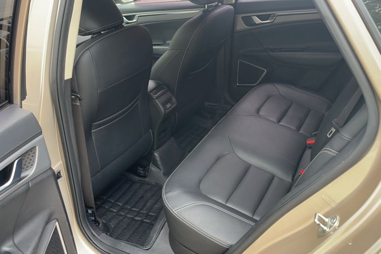 Used Geely Auto Emgrand GL 2017 1.8L Manual Elite Model
