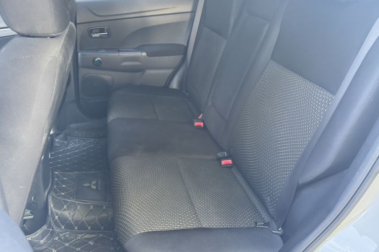 Used Mitsubishi ASX 2015 2.0L CVT Two-Wheel Drive Elite Edition