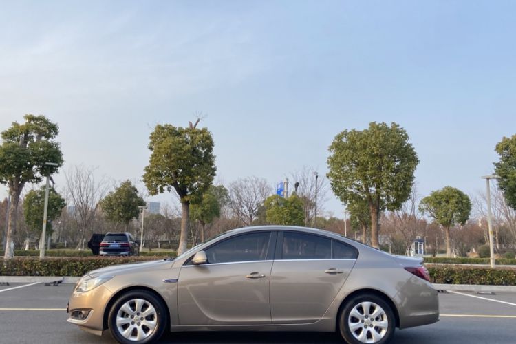 Used Buick Regal 2015 2.0L Leading Fashion Edition