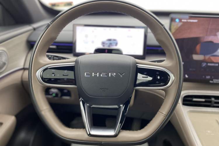 Used Chery Tiggo 8 PLUS 2025 290TGDI DCT Prestige 5-Seater Interior 6