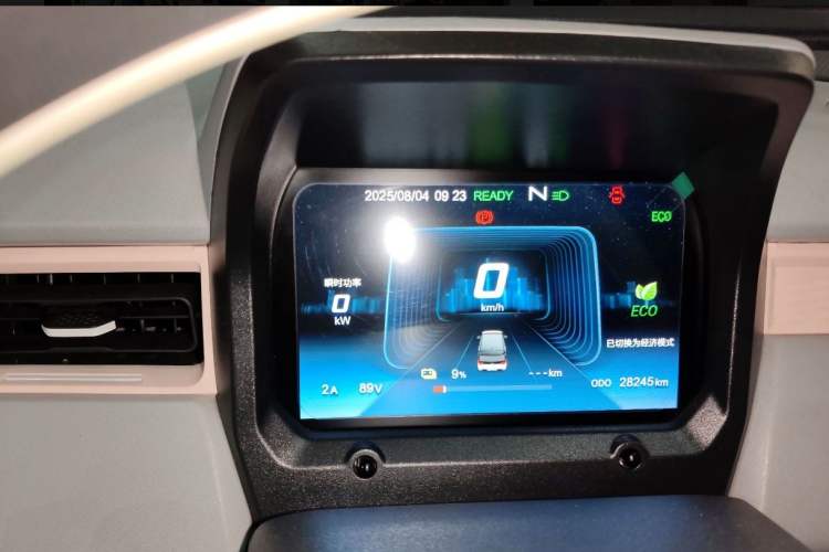 Used Chery New Energy QQ Ice Cream 2022 170km Sundae Phosphate Lithium-Ion