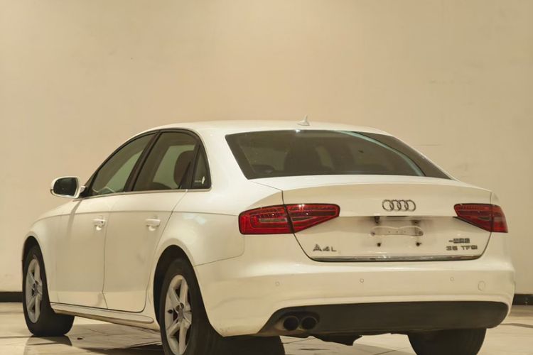 Used Audi A4L 2013 35 TFSI Automatic Comfort Model Exterior 1